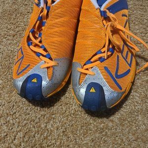 Keen Yellow Men one of a kind style shoes